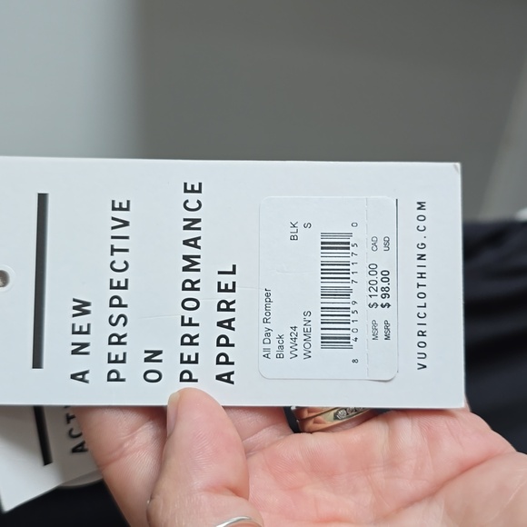 NWT Vuori All Day Romper In Black Size Small - Picture 5 of 9